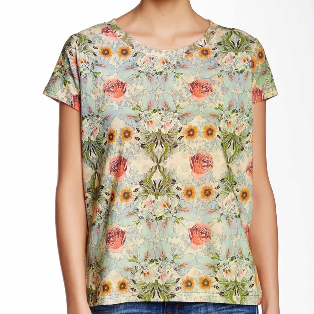 Floral t shirt